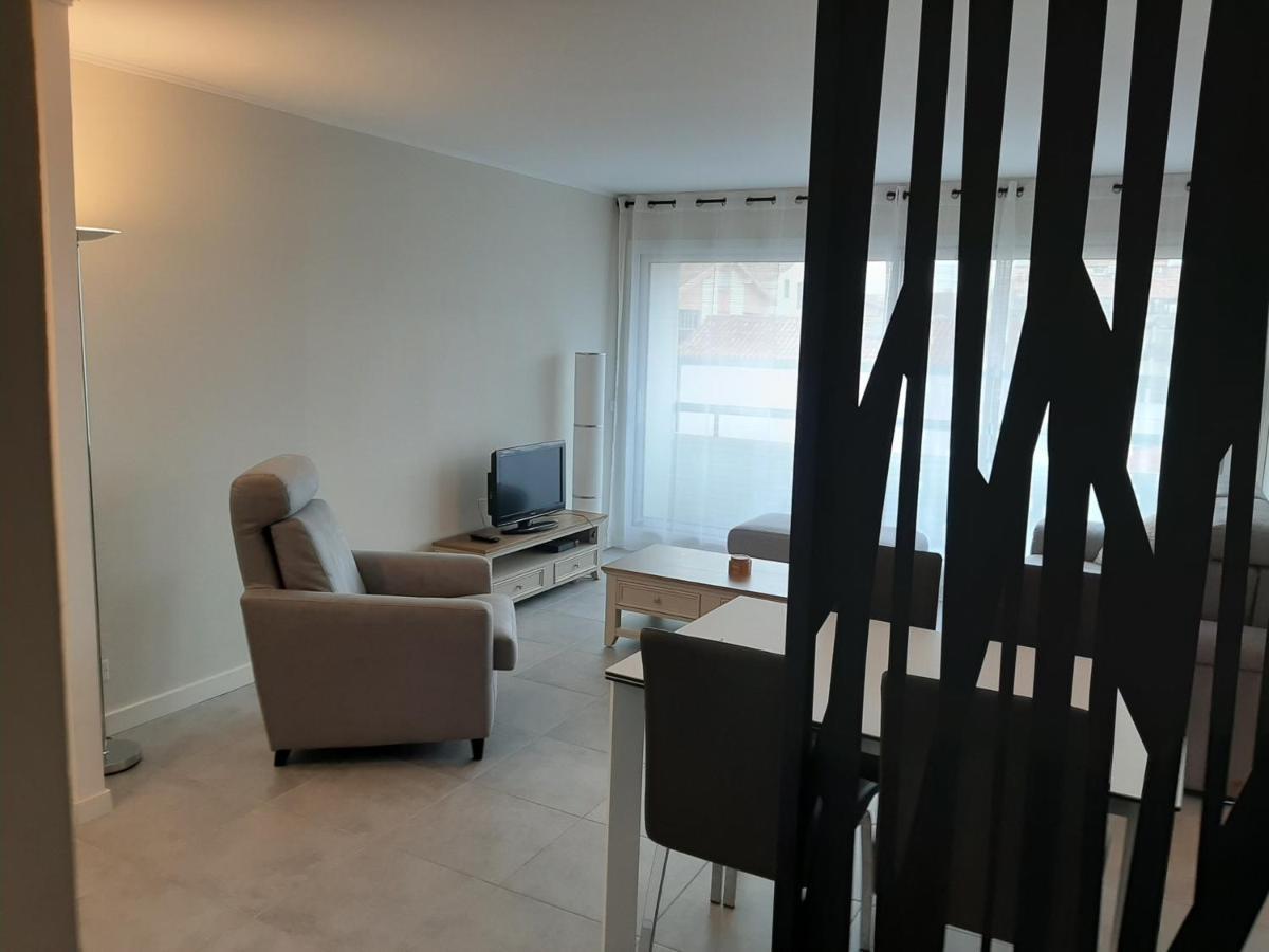Appartement T3 Renove A 10 Min Du Centre-Ville Avec Balcon, Garage Et Wifi A Saint-Jean-De-Luz - Fr-1-239-584 エクステリア 写真